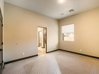 814 Harrier Hawk Dr NE