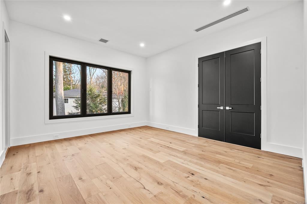 587 Caledonia Rd