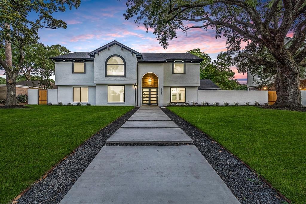 2330 Brookmere Dr