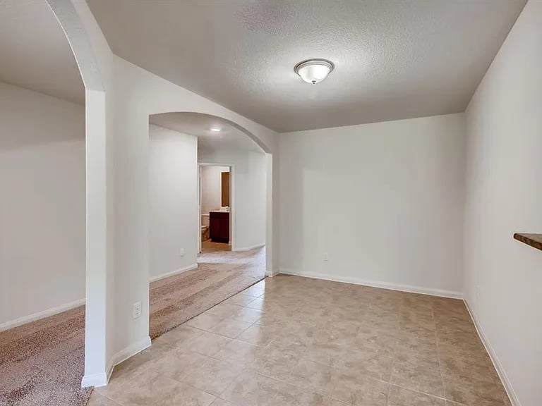 9610 Garnet Grove Dr