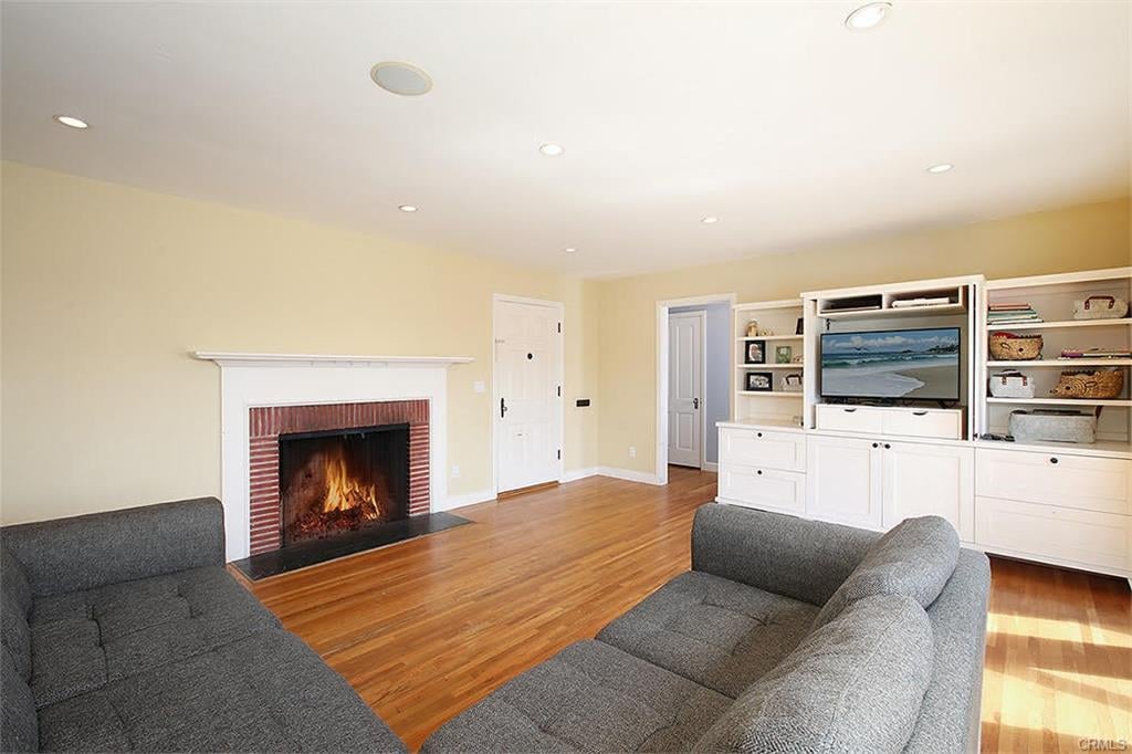 465 Monterey Dr