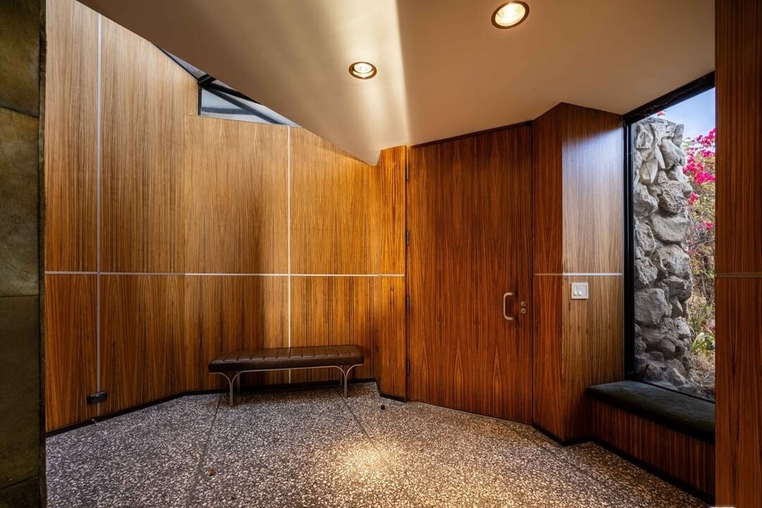 Orion Crest, Devlin Dr, 90069