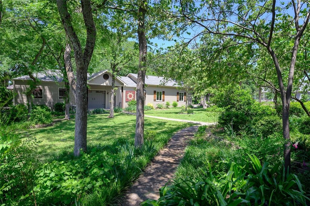 139 Shoshone Dr