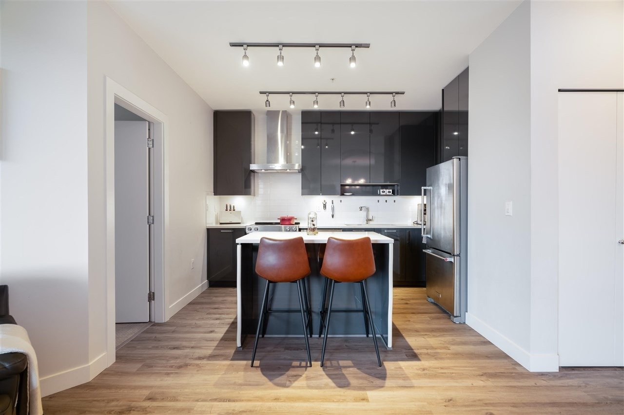 1768 Gilmore Ave, #303