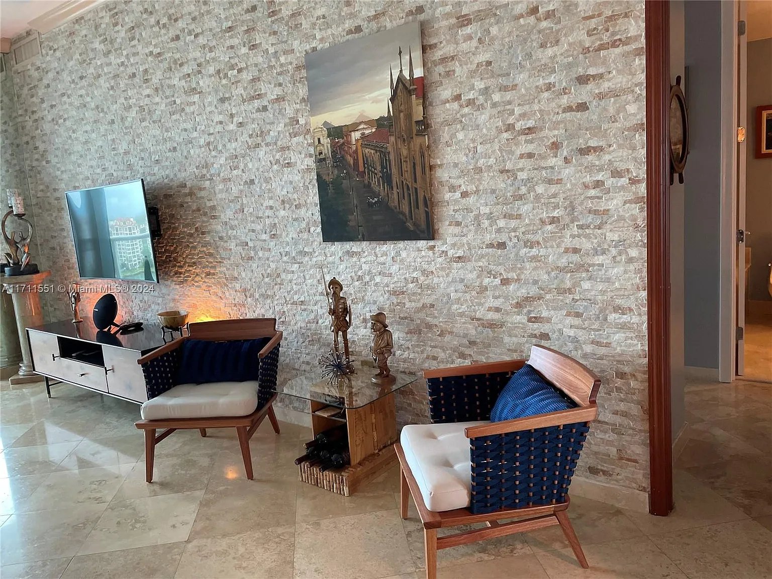 100 S Pointe Dr APT 1602