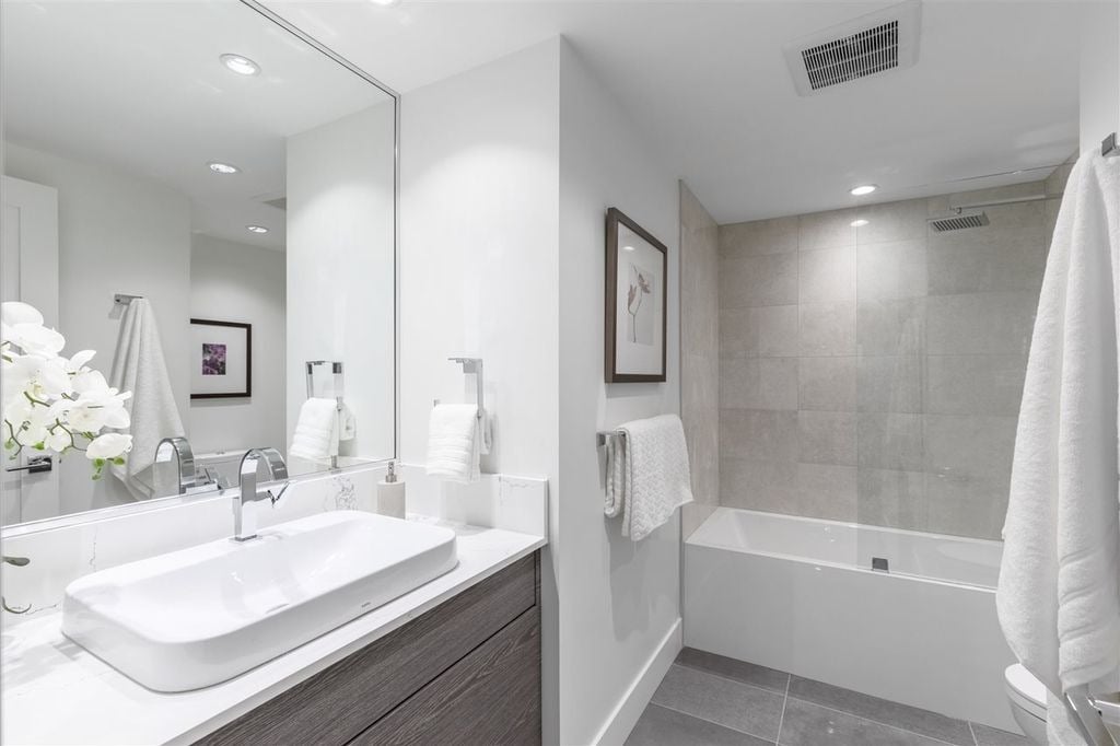 2242 Folkestone Wy, #21