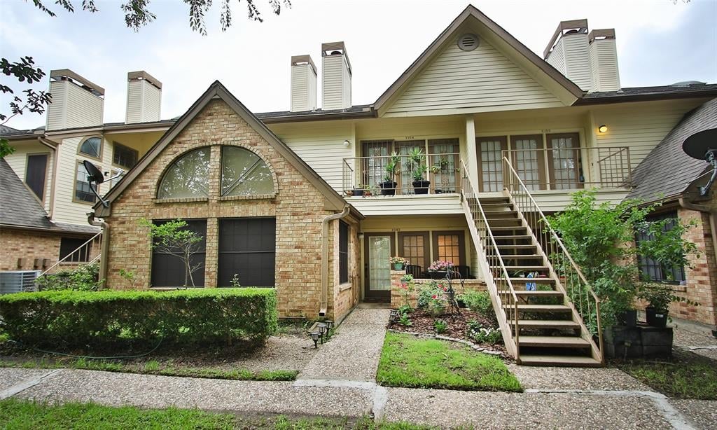 2425 Holly Hall St, #143