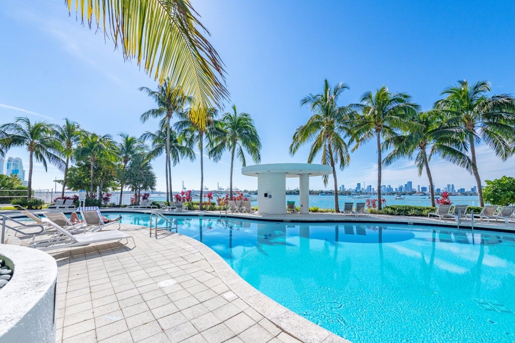Waverly Sky Home Lists | Million Dollar views | 2810