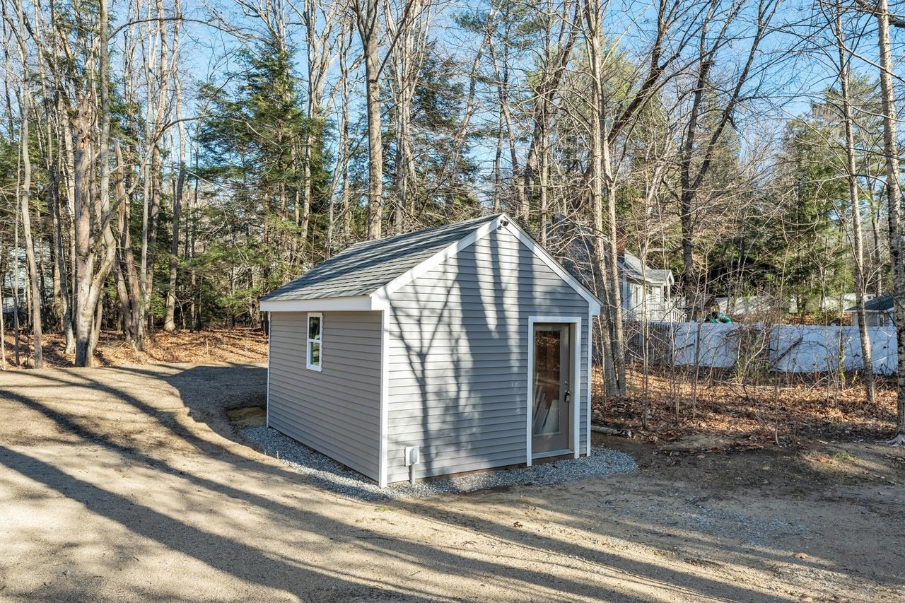 19 Eden Ln