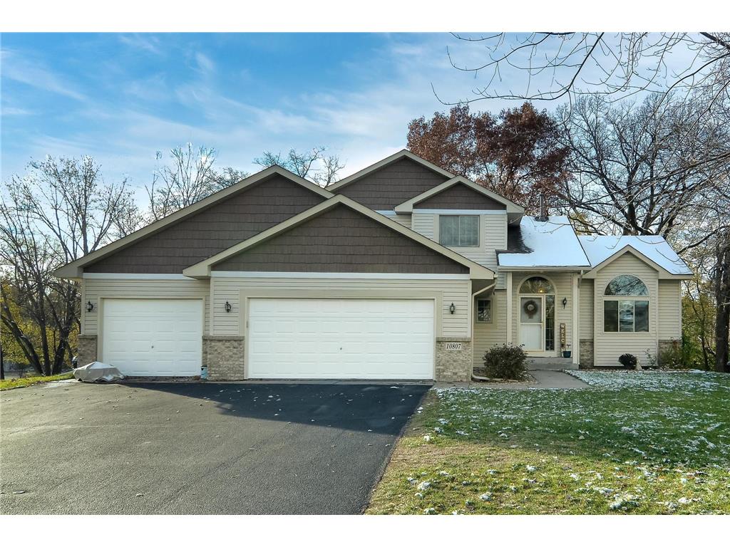 10807 Sunset Terrace N, Brooklyn Park, MN 55443-1264