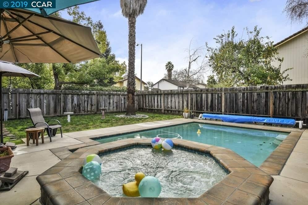 1041 Sheppard Rd 1045