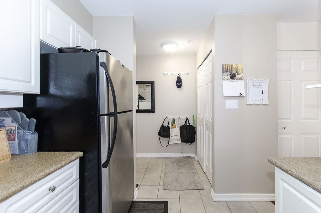 3600 Windcrest Dr, #215