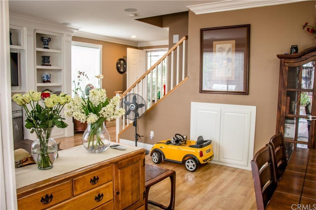 8 Ametrine Way