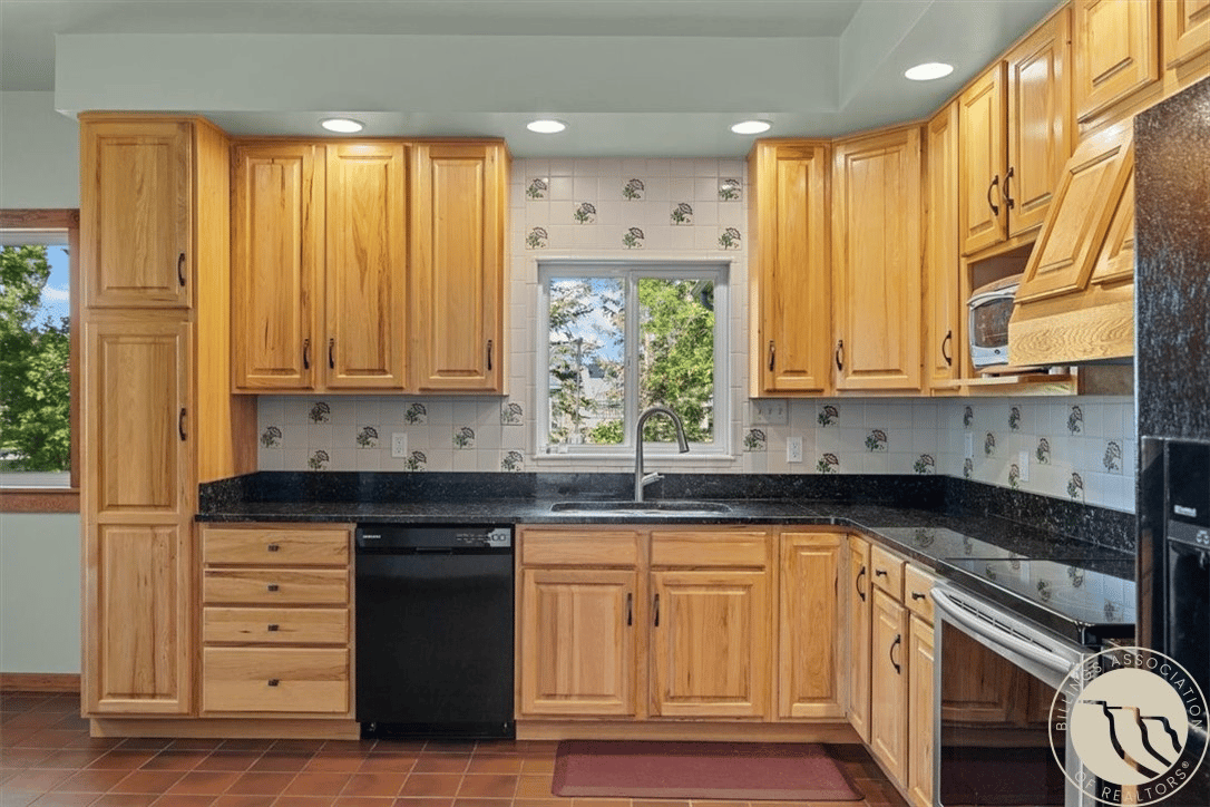105 Schreiner Rd