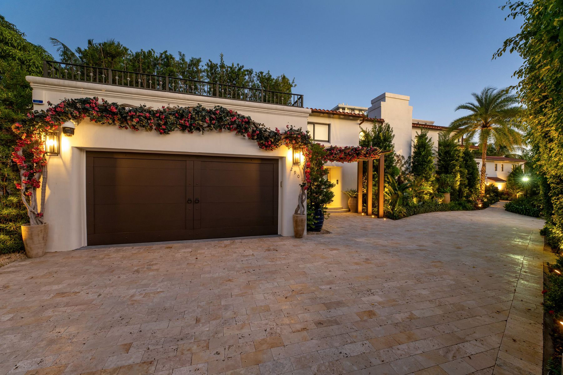 2901 Flamingo Dr.