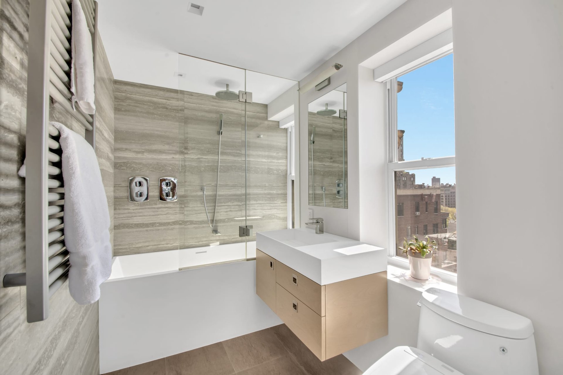 24 Fifth Avenue, PH1701