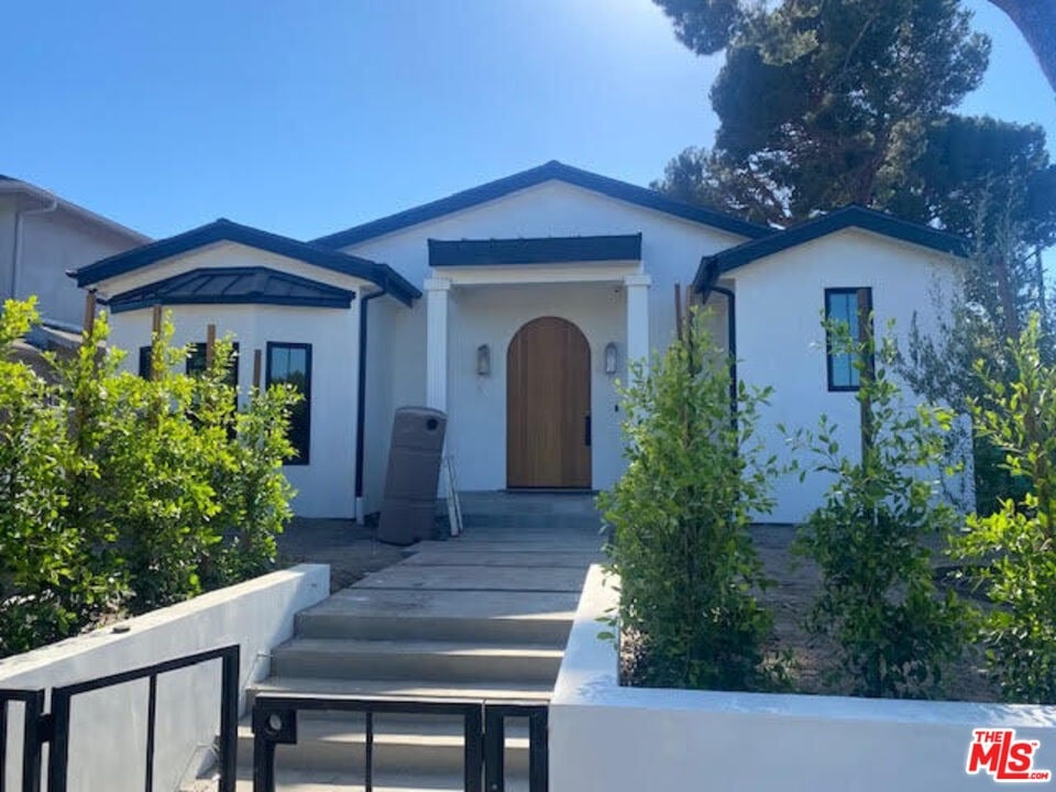 4459 Kraft Ave