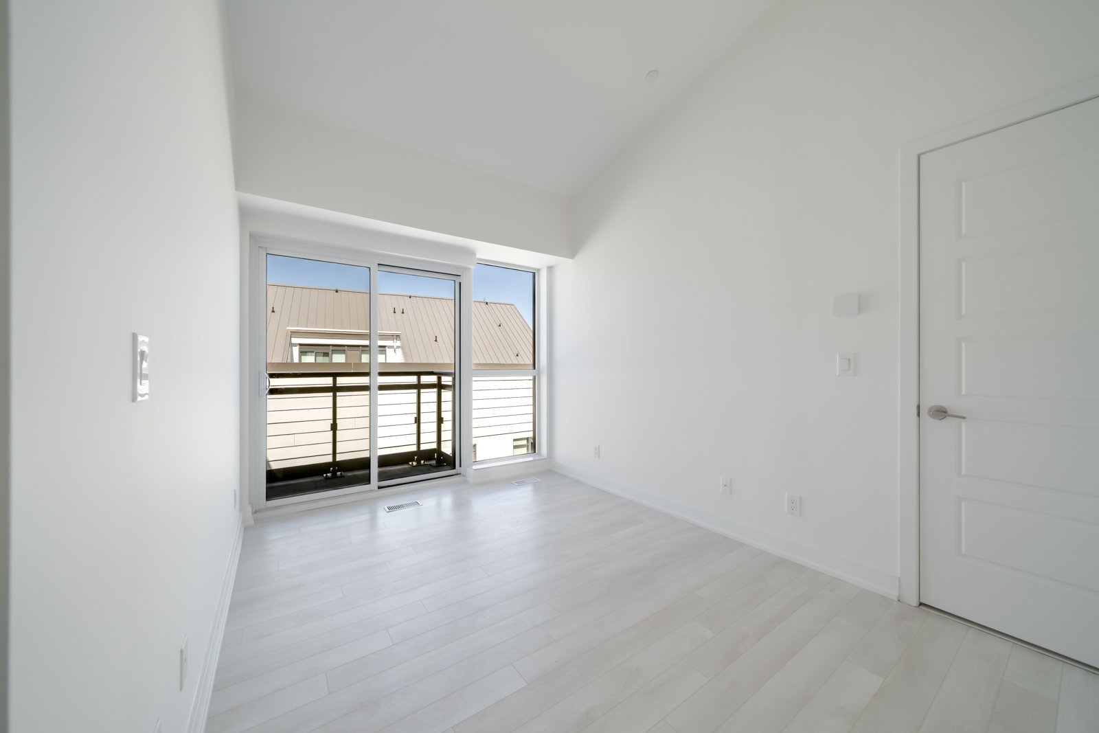 130-331 Broward Way 