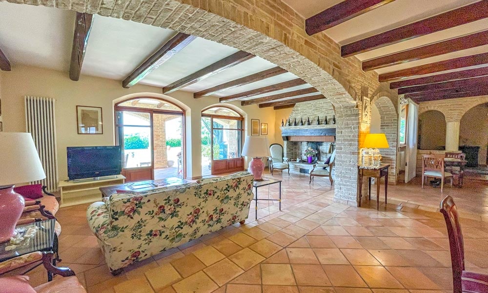 Authentic Villa with Panoramic Terrace and Pool 