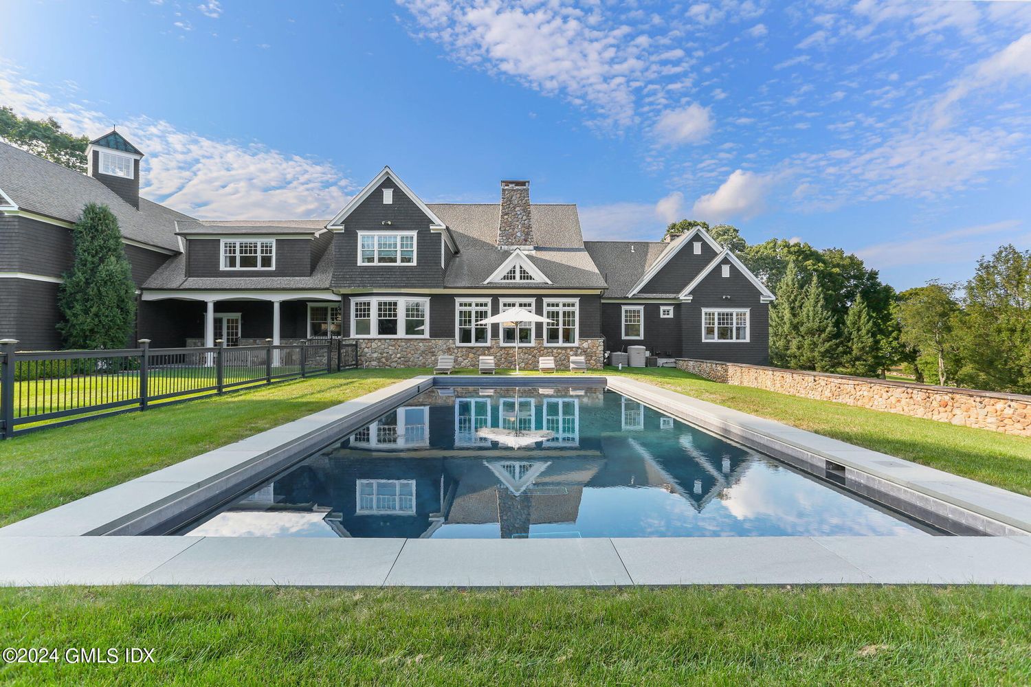 341 Rock House Rd