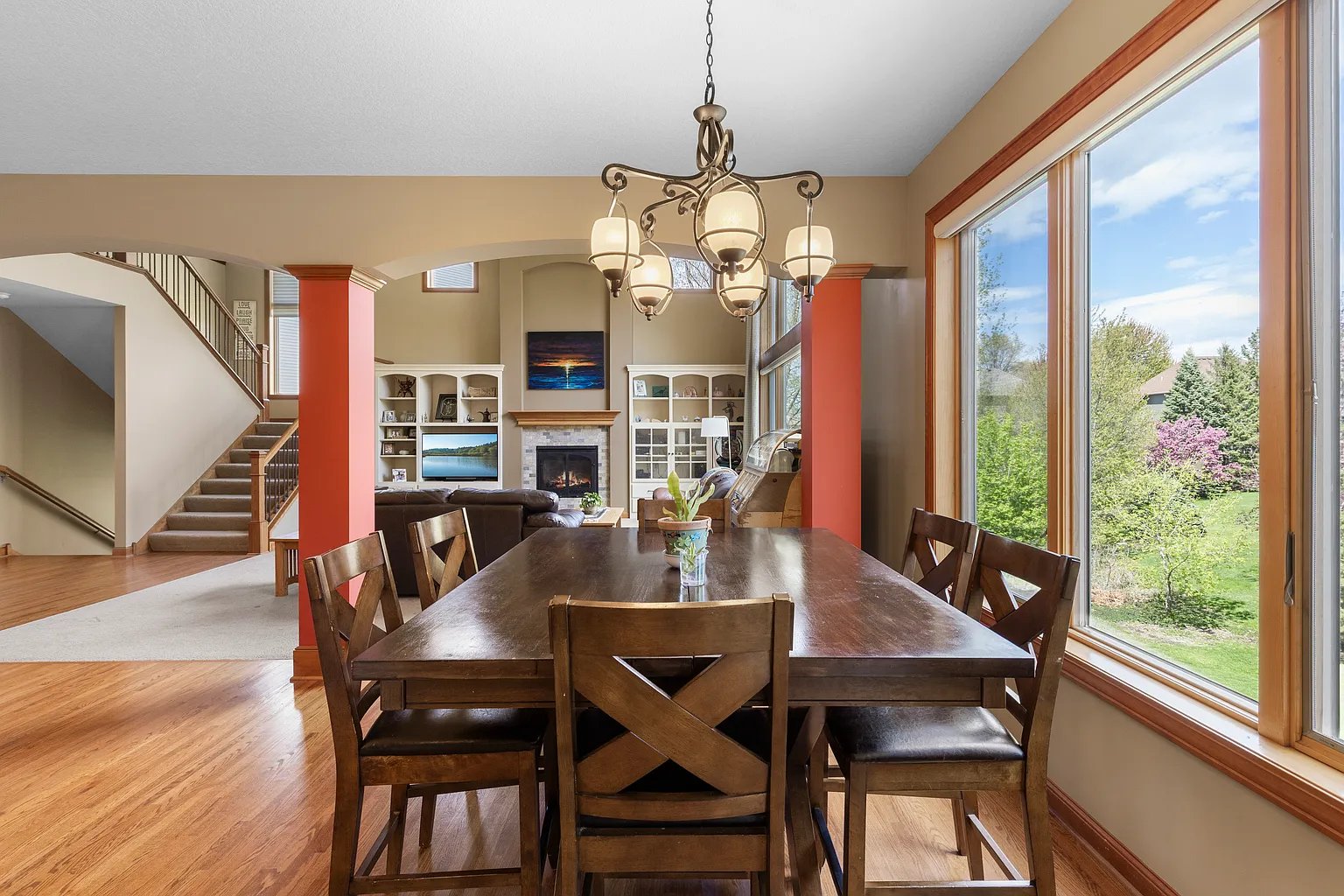 Hanson-Built Model Home on Quiet Cul-De-Sac
