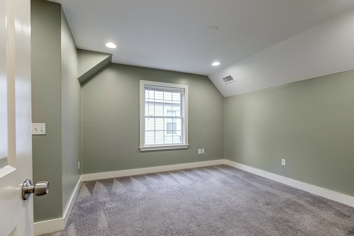 79 Garfield Street, Newport, RI 02840