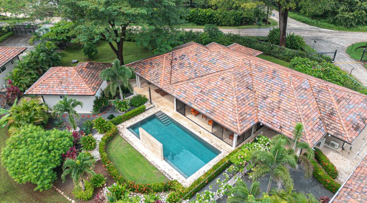 Casa Rio, Two homes + Two Pools on 1.5 Acres!