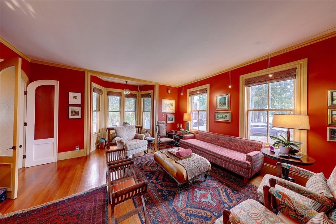 108 Fort Ave