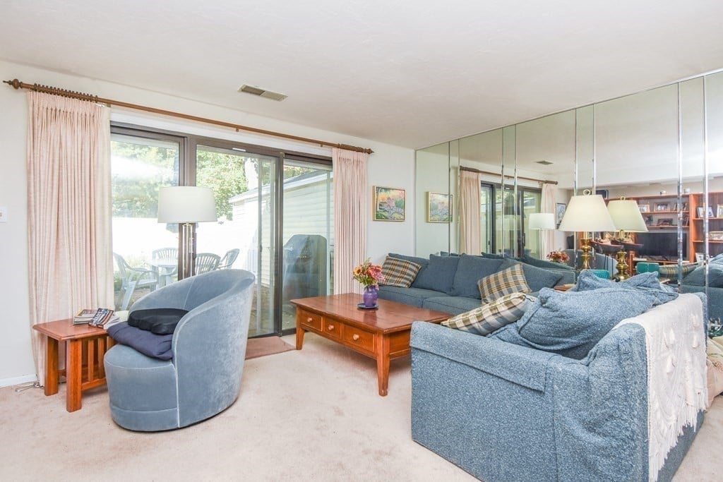 407 Windsor Dr, #407