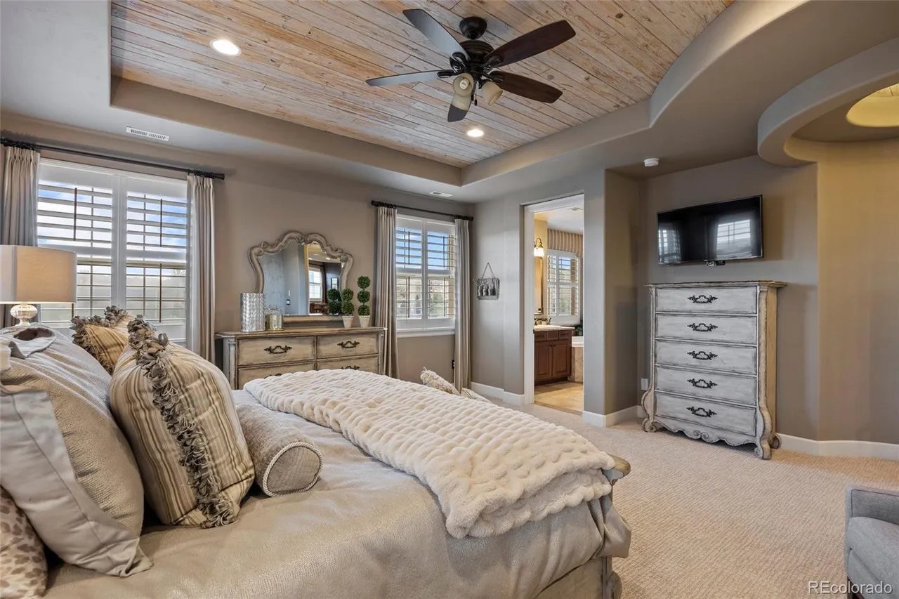 10601 Montecito Dr