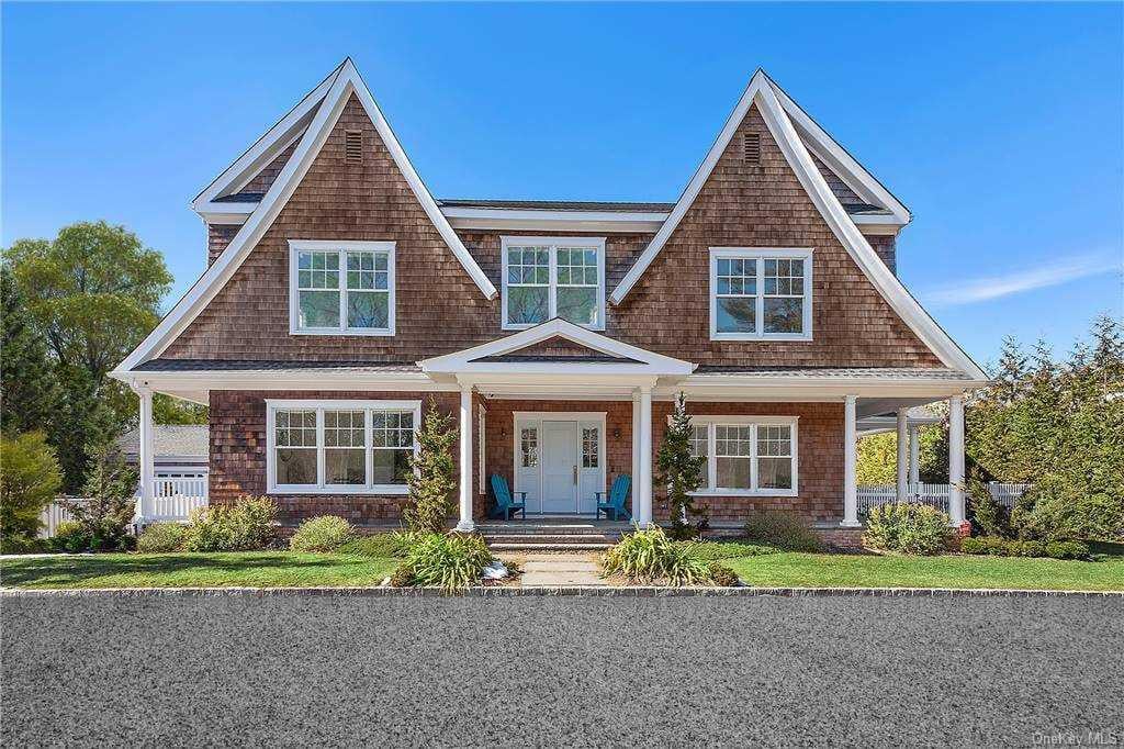 35A Seabreeze Ave