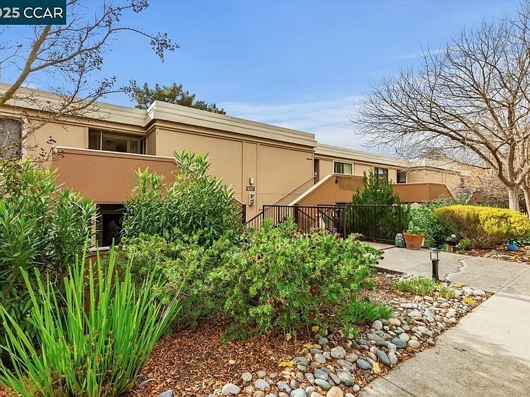1857 Golden Rain Rd APT 2, Walnut Creek, CA 94595