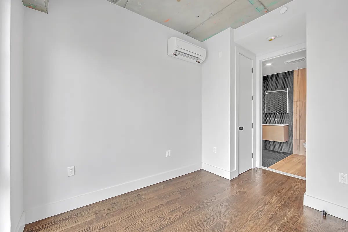 31-19 37th Street 3G