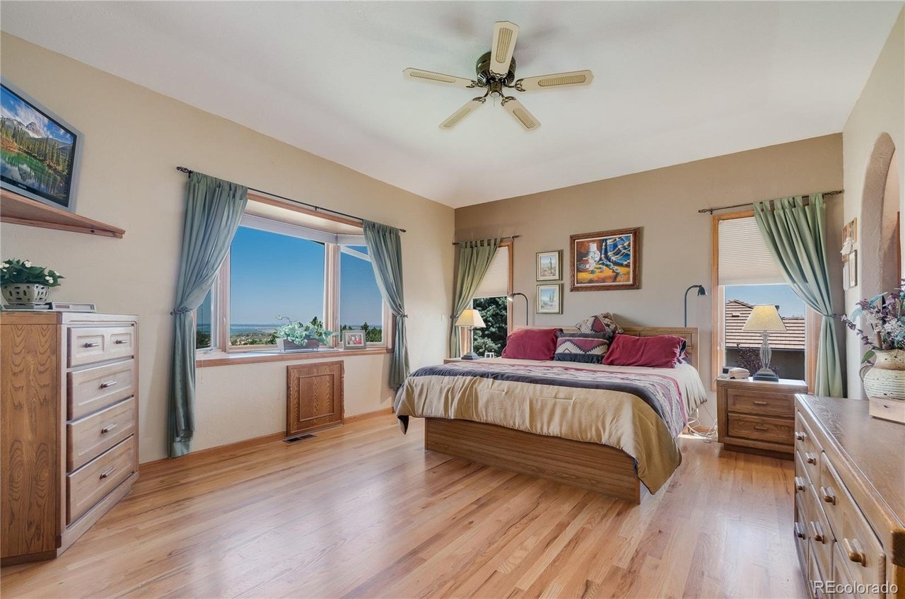7328 Hawks Nest Trl