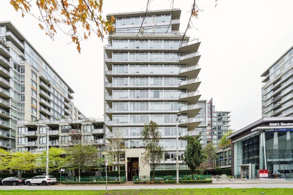 138 W 1 Ave, #507