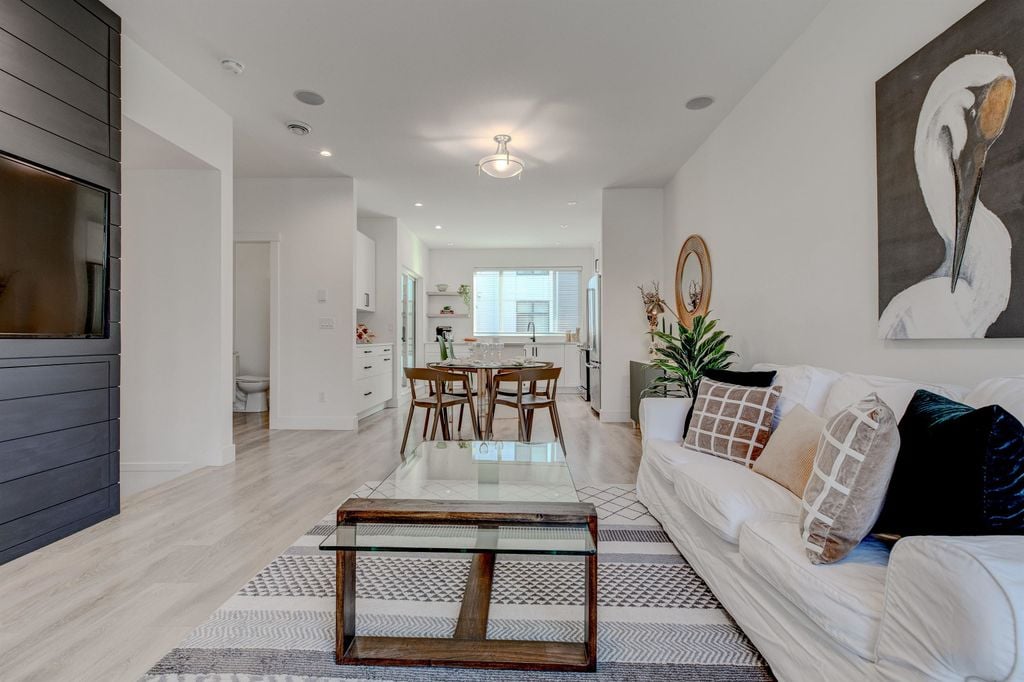 16433 19 Ave, #42