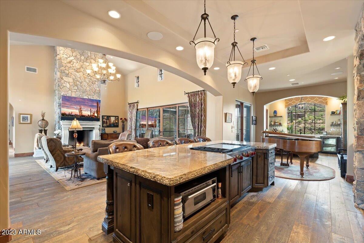 9514 E Madera Dr