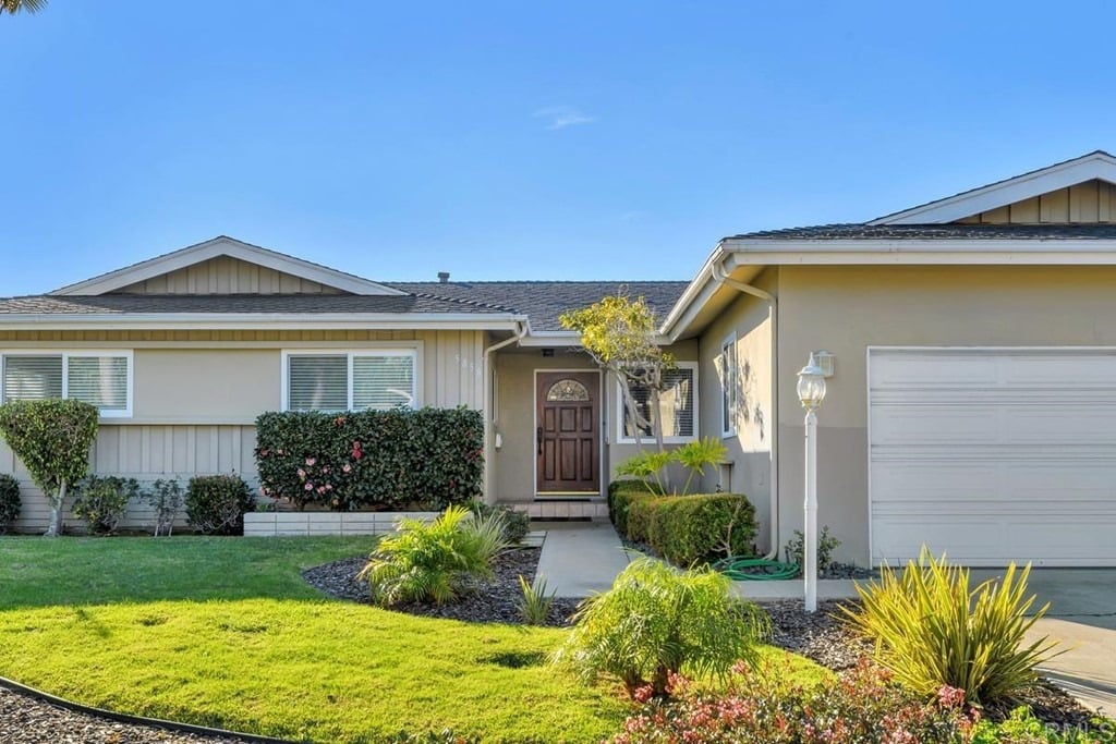 5858 Sagebrush Rd