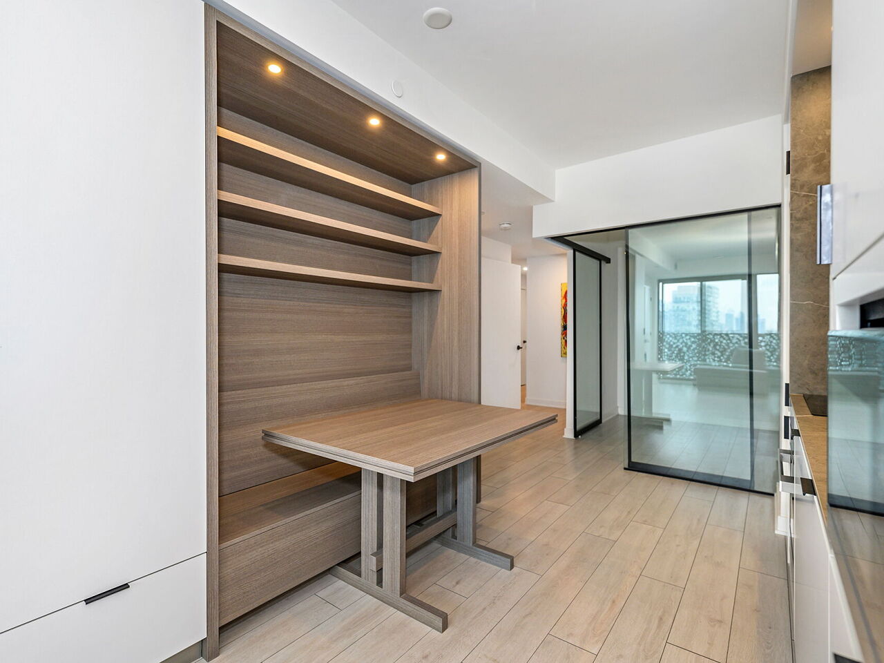 55 Charles St E Unit: 2604