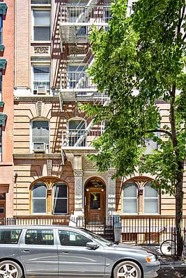 225 East 4th Street #1