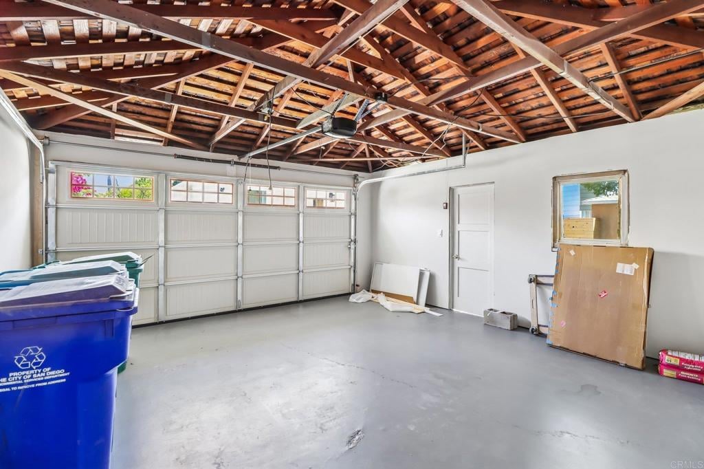 4985 Lucille Dr
