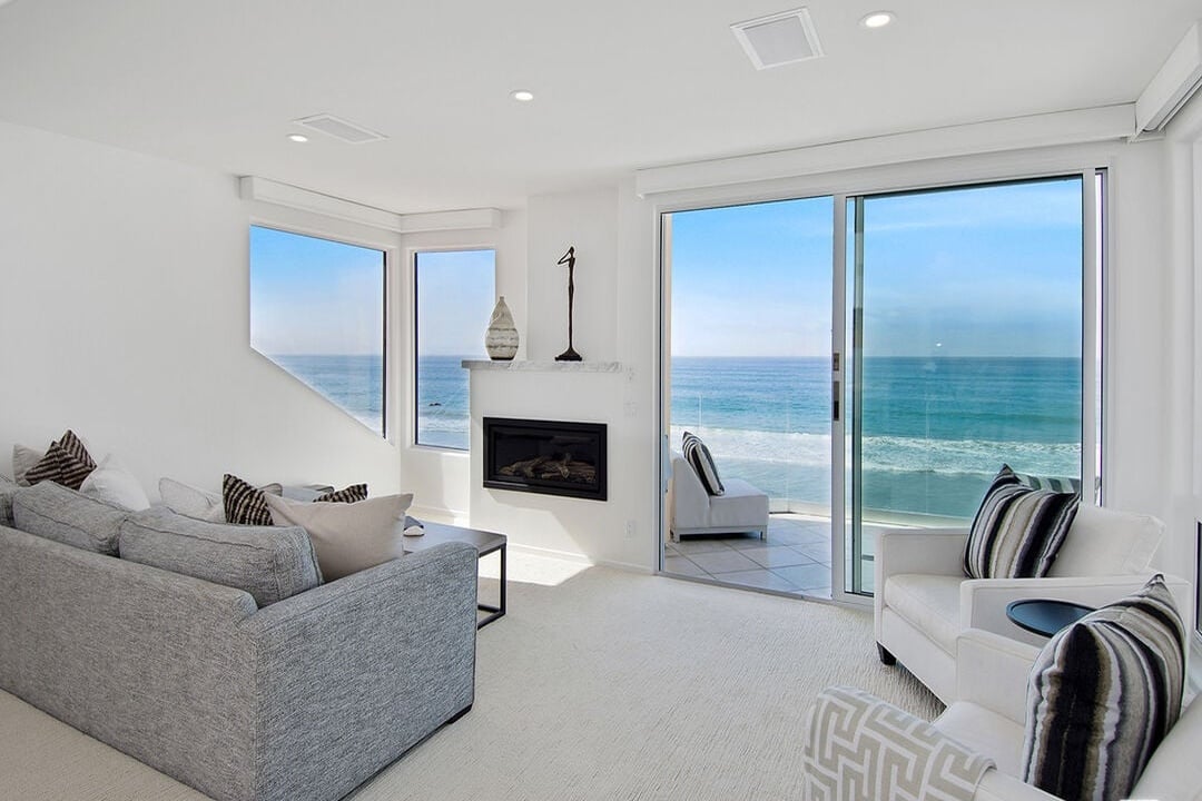 Solis Crest, Broad Beach Rd, 90265