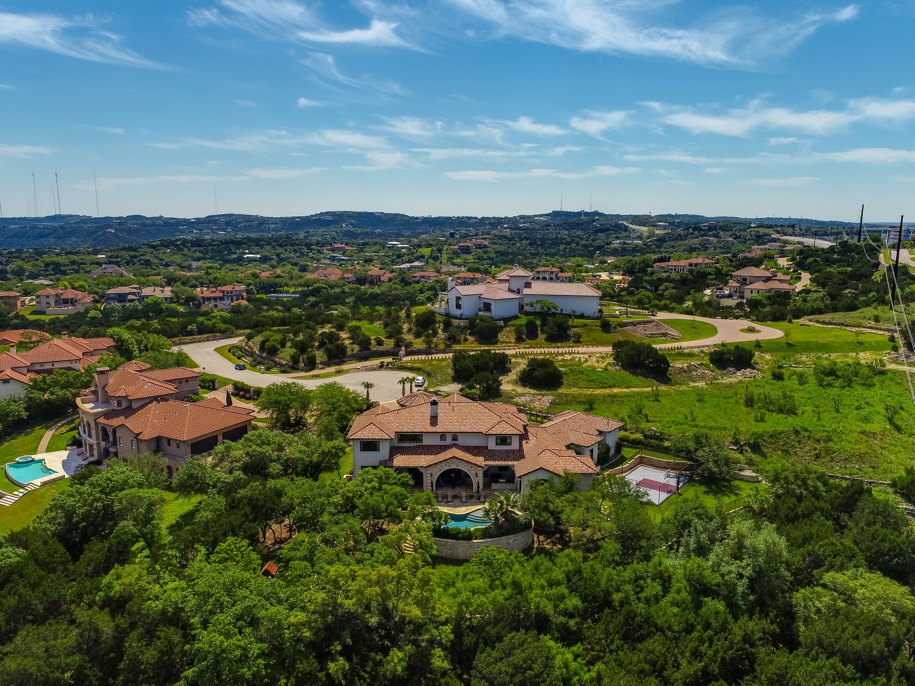 Resort amenities in Seven Oaks