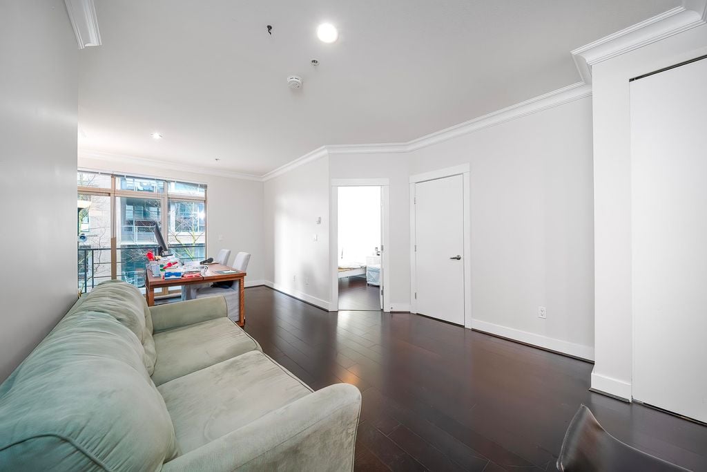 5777 Birney Ave, #320