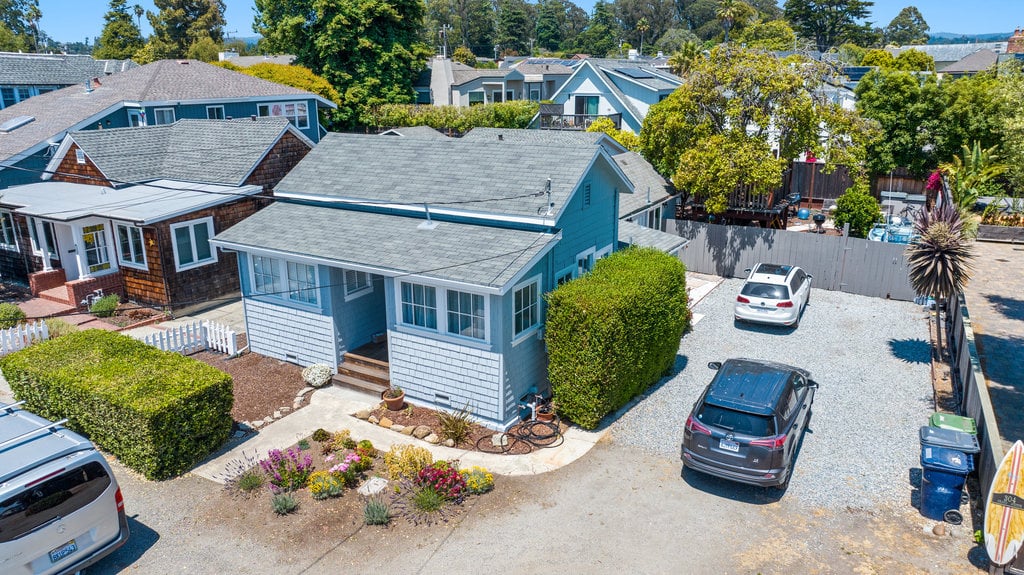 106 Saxon Ave