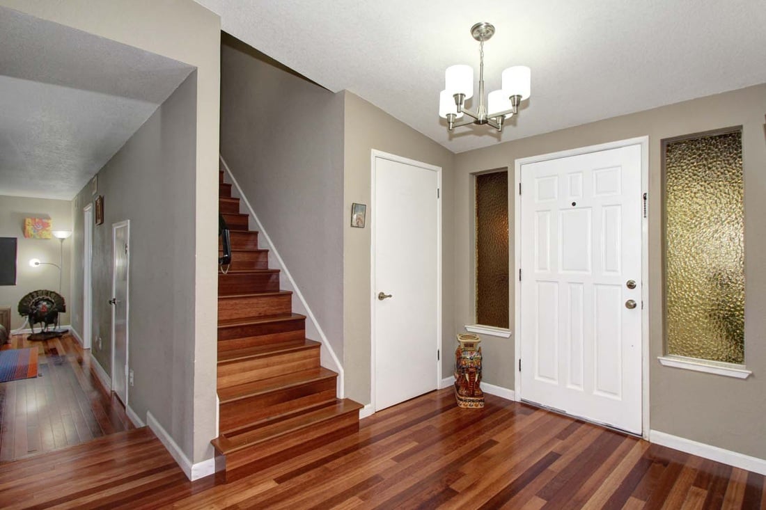 Gorgeous New Listing in 95821! 