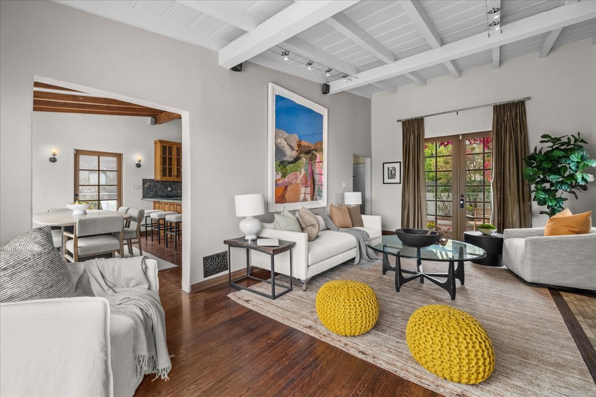 Lake Hollywood 4 + 2 Spanish Home with Views 
