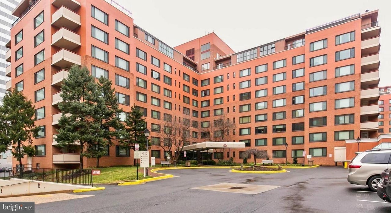 1021 Arlington Blvd #311