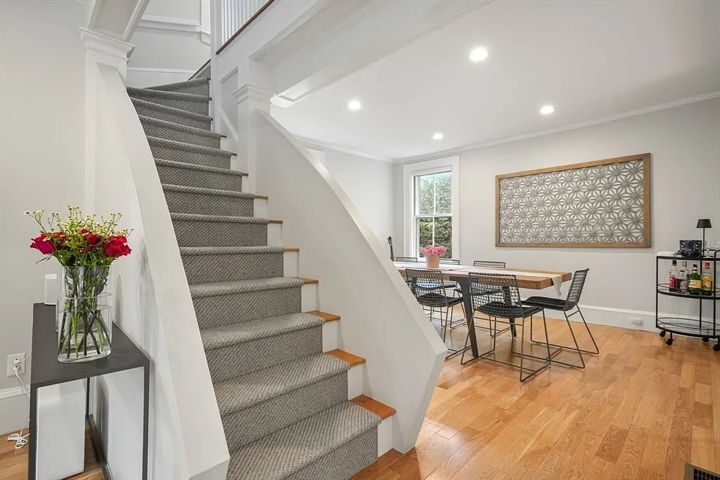 46 Central St