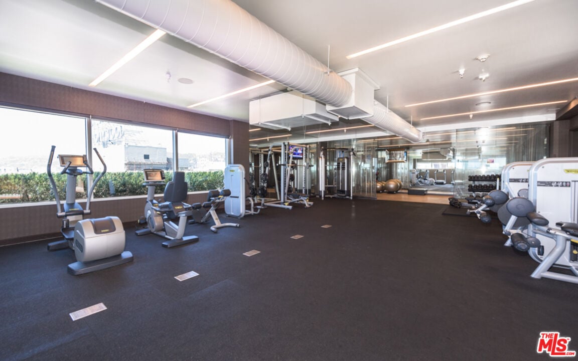 6250 Hollywood Blvd, #11N